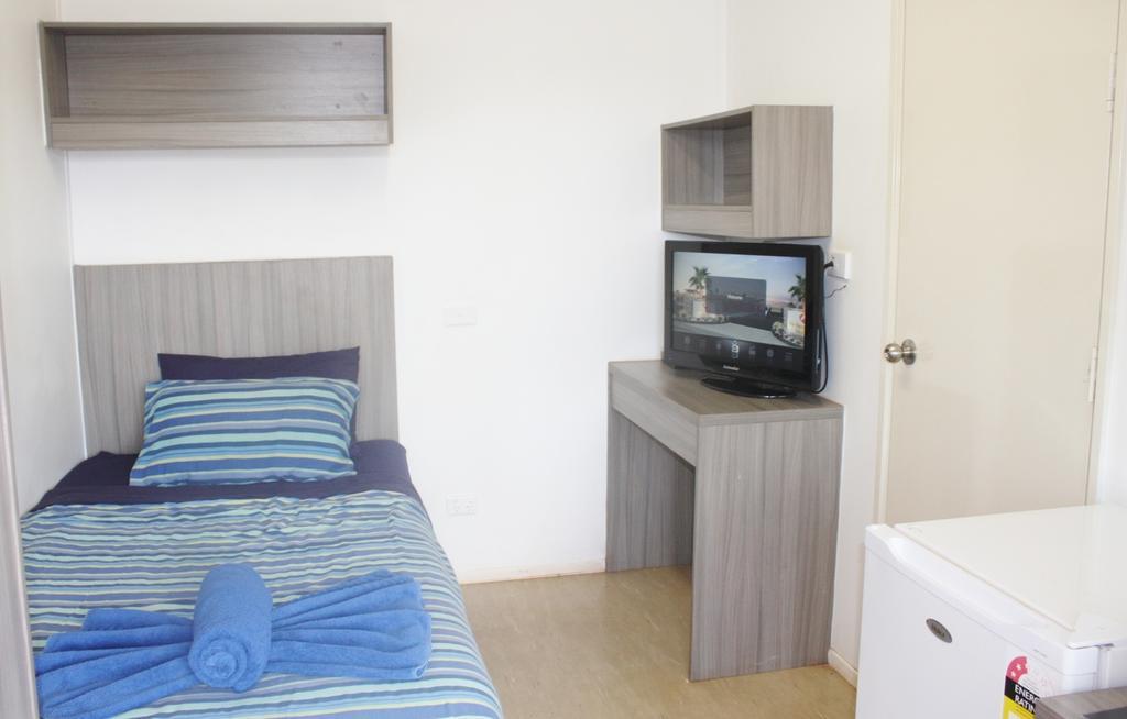 Newman Hotel Room photo